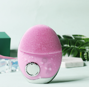 Wireless charging skin cleansing beauty instrument electric cleaning brush ultrasonic vibration wash brush (Color: pink)